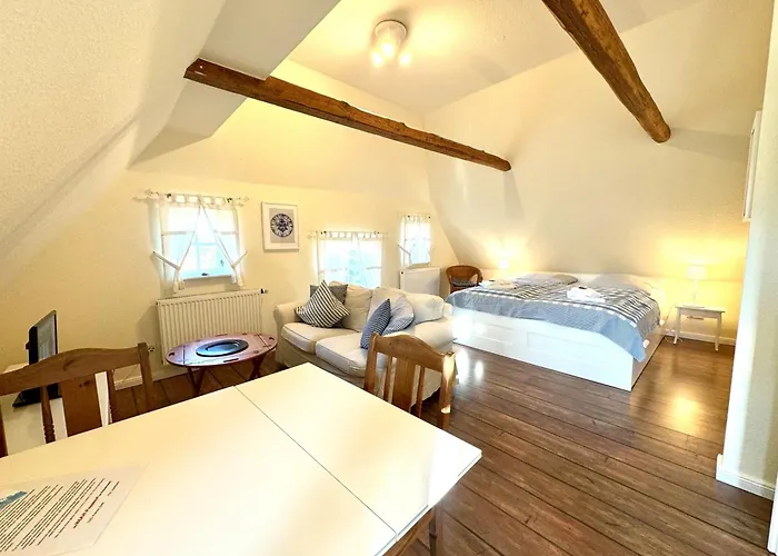 Altes Standesamt Studiowohnung *